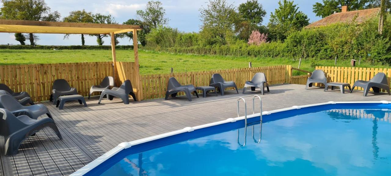 Le Petit Moulin Bed & Breakfast Saint-Hilaire  Eksteriør bilde