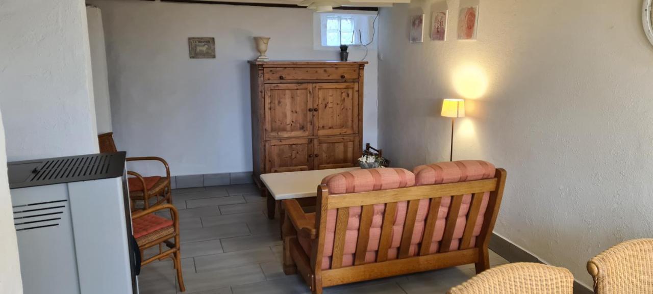 Le Petit Moulin Bed & Breakfast Saint-Hilaire  Eksteriør bilde
