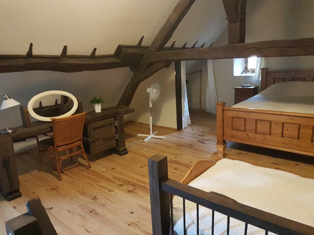 Le Petit Moulin Bed & Breakfast Saint-Hilaire  Eksteriør bilde